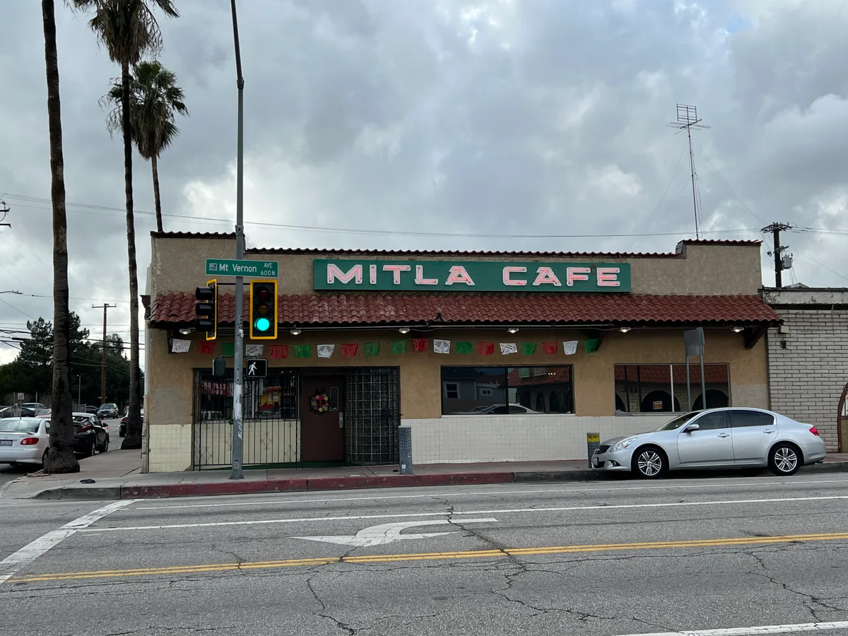 Food and dining at Mitla Cafe